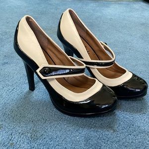 Machi Black and Cream Two Tone Pinup Style High Heels Shoes Mary Janes